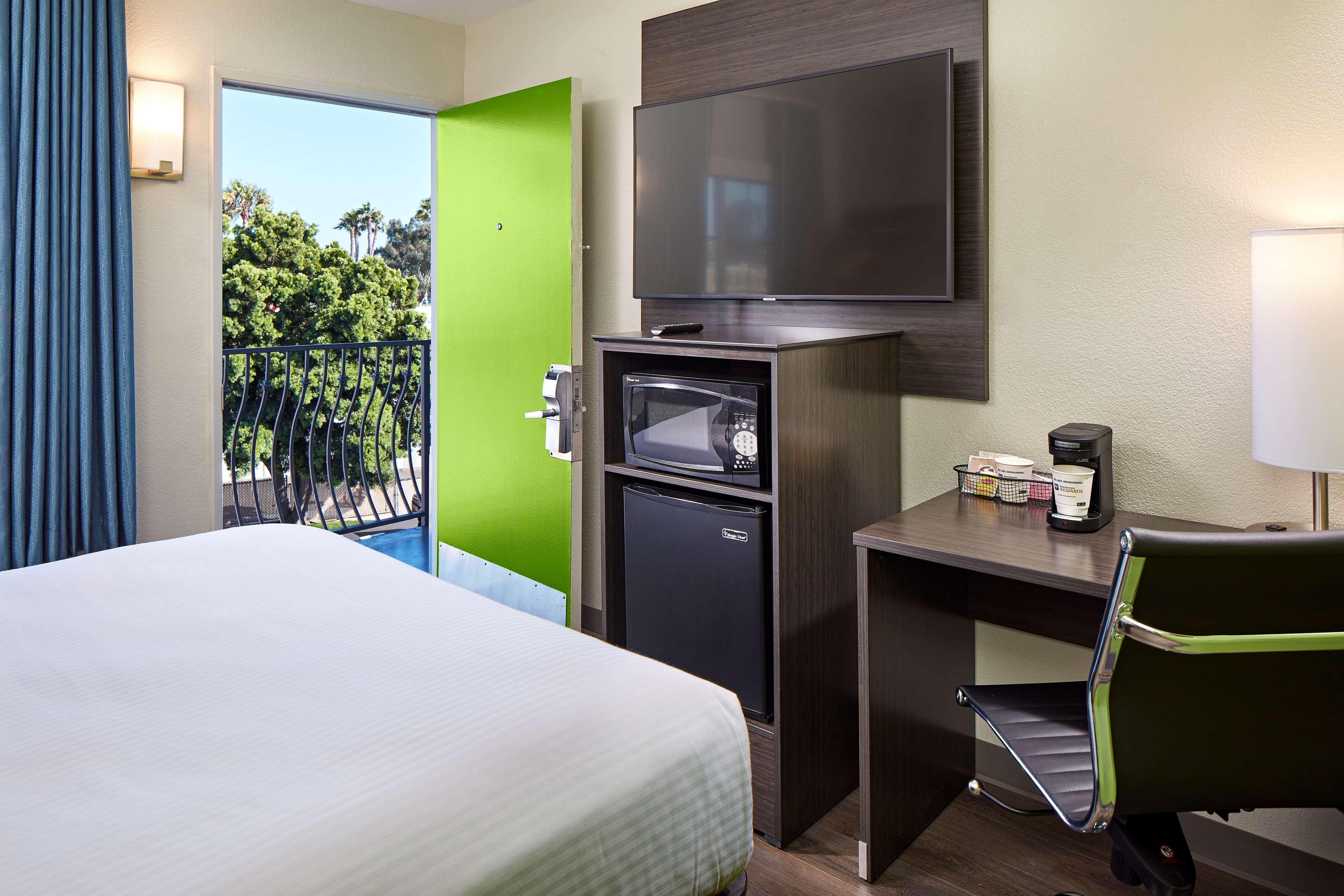 Surestay Hotel By Best Western San Diego Pacific Beach Exterior photo